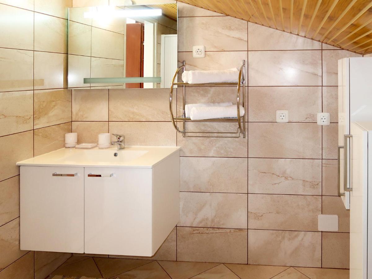 לאבין Apartment Violetta - Lbn200 By Interhome מראה חיצוני תמונה